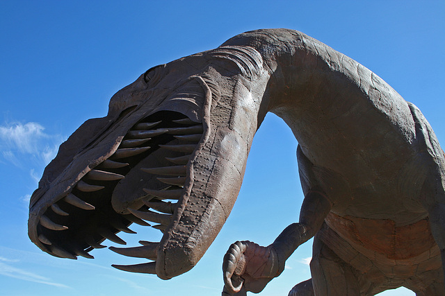 Galleta Meadows Estates Dinosaur Sculpture (3681)