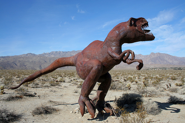 Galleta Meadows Estates Dinosaur Sculpture (3704)