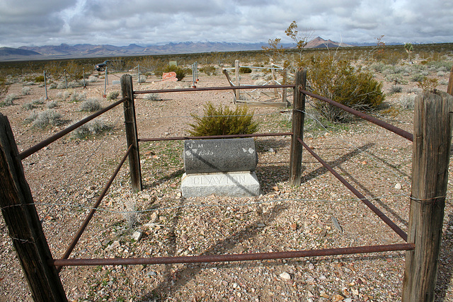 Rhyolite Cemetery (5276)