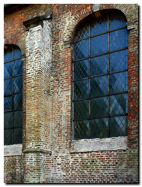 Nikolauskloster, Fenster