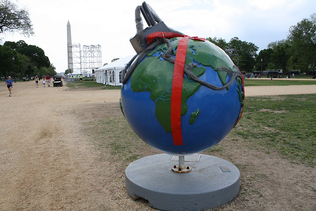 27.CoolGlobes.EarthDay.NationalMall.WDC.22April2010