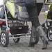 Kläd city Moms in white sneakers & high-heeled Boots / Ängelholm - Suède / Sweden.   23-10-2008