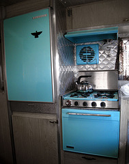 Aquamarine Appliances In Mobile Home (5473A)