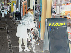 Bageri blonde Danish mature biker in chunhy hammer heeled boots /  Copenhagen, Denmark - 19-10-2008- Négatif RVB