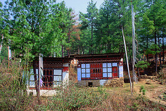Simple farm house along the trekking way