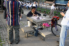 06.EasterSunday.Chess.DupontCircle.WDC.4April2010