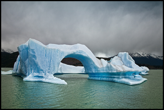 ice-bridge-berg