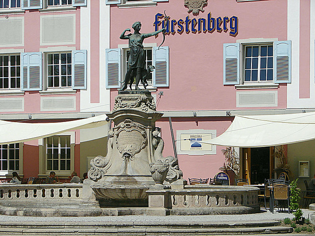 20070426 0241DSCw [D~VS] Brunnen, Schlossbrauerei, Donaueschingen