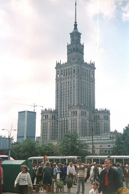 1987-07 01 UK Varsovio