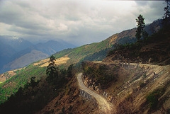 Road down the Djendebji pass (2525 m)