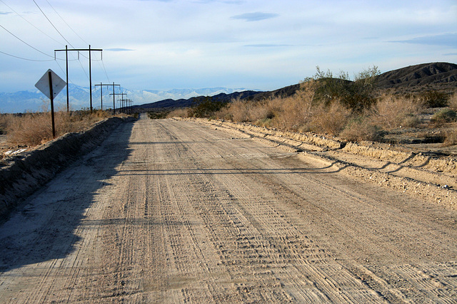 Painted Canyon Road (3818)