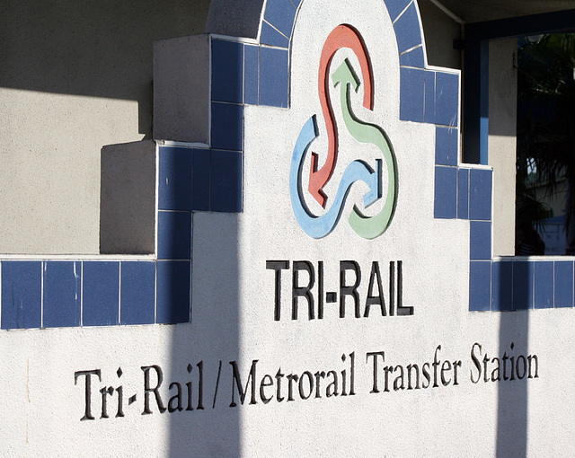74.TriRail.MetrorailTransfer.Miami.FL.23jan09