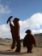Rhyolite Public Art - Miner & Penguin (5320)