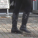Direkten Lady in chunky flat heeled Boots /  La Dame Direkten en bottes à talons trapus -  Ängelholm / Sweden - Suède - 23 octobre 2008 -