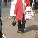 Inspiration red coat ultra mature Lady /  Dame inspirante du bel âge au manteau rouge -  Ängelholm /  Sweden - Suède -  23 octobre 2008