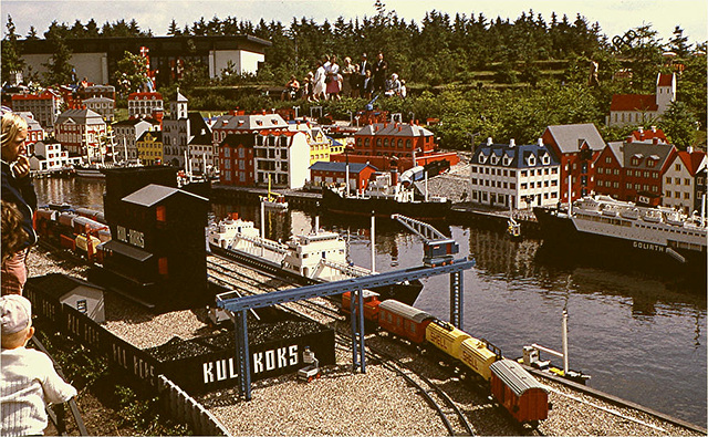 DK-2-041-70w Billund Legoland