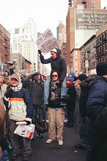 16.21.AntiWar.NYC.15February2003