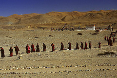 Nuns pilgrim to Tholing monastery