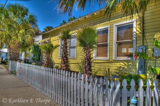 Ybor City Yellow House - Tampa - HDR