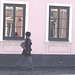 Reflets de fenêtres jumelles et jolie Dame asiatique en bottes sexy / Twin windows reflections Asian Lady in sexy boots -  - Ängelholm / Suède - Sweden.  23-10-2008 - Bombe facial /  Spray paint face