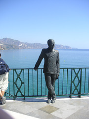 Escultura del Rey Alfonso XII en el balcòn de Europa en Nerja-Malaga-Andalucia