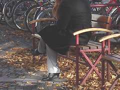 Jolie rouquine Sony en talons hauts / Sony infinity perfekt readhead Lady in high heels shoes  - Ängelholm / Suède - Sweden.  23-10-2008 - Recadrage original
