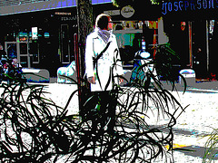 Grande rouquine avec lunettes en talons plats / Tall readhead Lady with glasses on flats - Ängelholm / Suède - Sweden. 23 octobre 2008- Postérisation