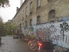 Zone du graffiti central / Center graffiti area - Christiania / Copenhague - Copenhagen.  26 octobre 2008.