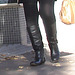 Blonde suédoise en jupe courte et bottes noires sexy / Perssons ur blond Lady in short dress and flat sexy black leather boots - Ängelholm / Suède - Sweden -  23-10-2008