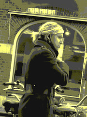 Grande blonde séduisante en bottes à talons hauts / Tall red Swedish blond lady in high-heeled boots - Ängelholm / Suède - Sweden.  23-10-2008 - Vintage postérisé