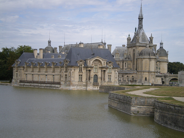 Chateau Domaine de Chantilly