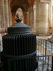 ely cathedral,gurney stove of 1857 in north aisle