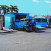 Bleu roulant / Wheeling blue - Varadero, CUBA.  février 2010  - Vieille toile aux couleurs ravivées