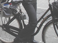 La Cycliste Giro / Giro Lady biker - Copenhague / Copenhagen - Danemark / Denmark.  20 octobre 2008
