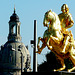 Goldene Skulpturen in Dresden