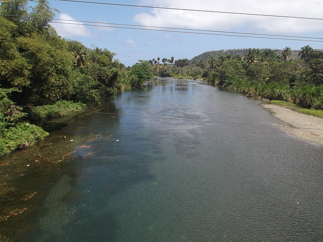 Rio Miel / Honey river / Rivière de miel. Rio Miel / Honey river / Rivière de miel.