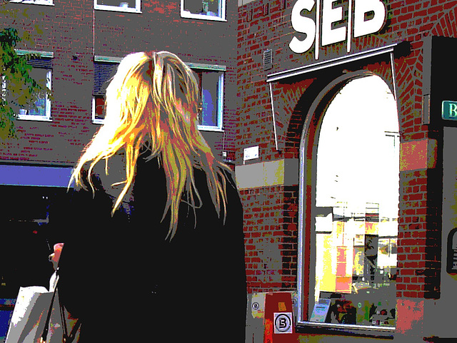 Blonde SEB en bottes à talons hauts cachés / SEB Swedish blond Lady in hidden high-heeled Boots footwears - Ängelholm  / Suède - Sweden.  23-10-2008 - Postérisation