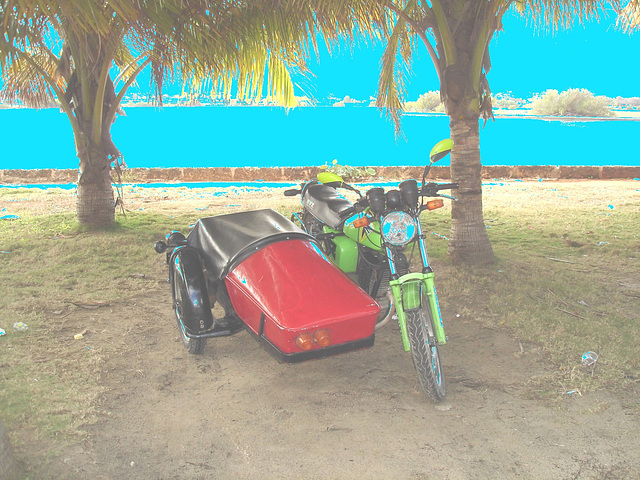 Photofiltration de moto cubaine avec side-car