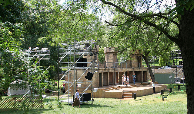 Shakespeare in the park (7306)