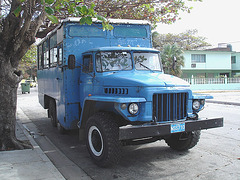 Ancien camion bleu / Old blue truck