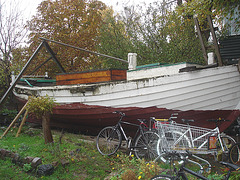 Épicerie - vélo -bateau / Grocery -bike -boat / Christiania - Copenhagen / Copenhague.  26 octobre 2008