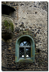 Schloss Hülchrath, Turmfenster