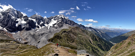 Panorama Sulden mit   Königsspitze - Zebru - Ortler  (von links)