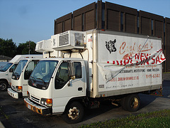Camions de livraison / Delivery trucks  - Columbus, Ohio. USA. 25 juin 2010.