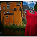 Rotes Kleid mit Schloss