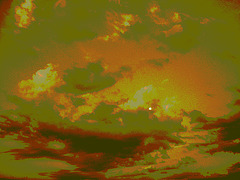 Ciel et nuages  / Sky and clouds - Hillsboro, Texas. USA. 28 juin 2010- Sepia postérisé