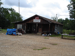 LW White grocery /  South Clayborne , Louisiana. USA - 7 juillet 2010  - With no flash / Sans flash