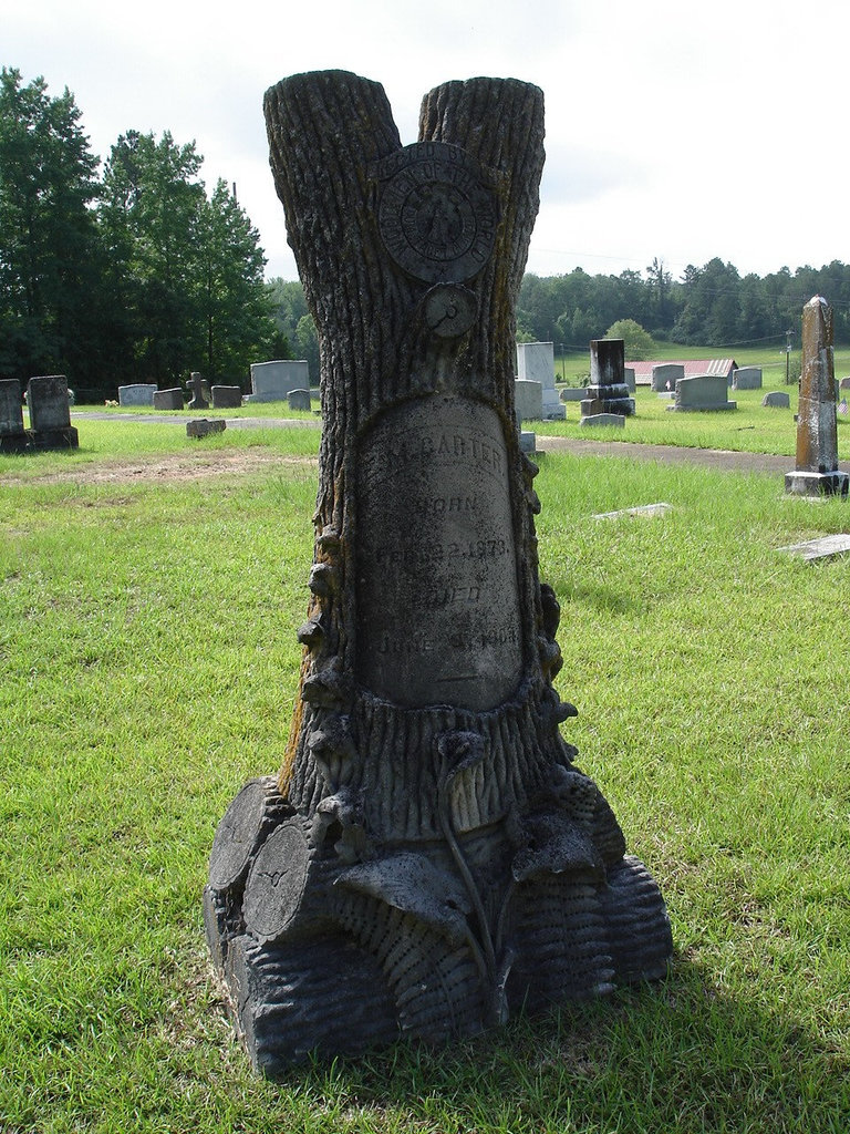 Funeral trunk / Tronc funéraire trunk - M. Carter /   Mt Zion cemetery. Minden, Louisiane - USA - 7 juillet 2010