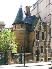 st.andrew's court house, london