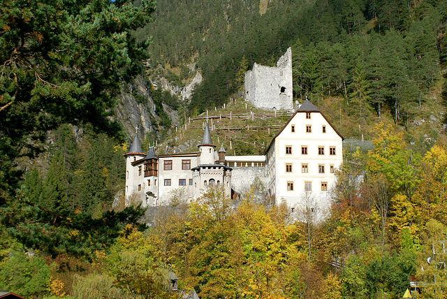 Schloss Fernstein. © by UdoSm